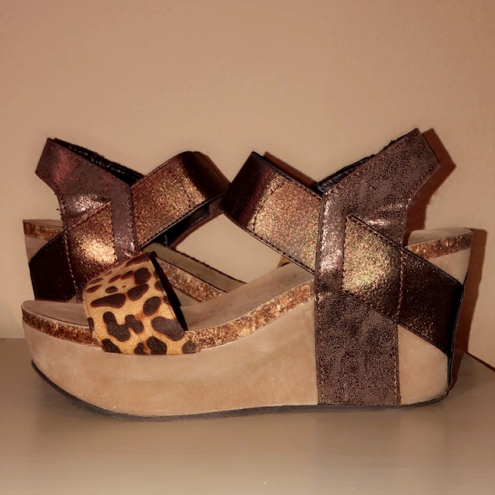 Cheetah Wedges